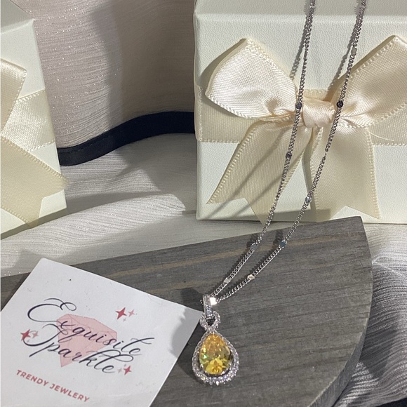 💛Elegant “Yellow Canary CZ Diamond Teardrop Halo Silver Necklace - Picture 10 of 17